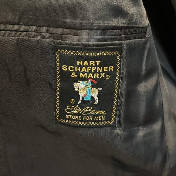 Hart Shaffer Marx Men’s Suit. - Picture 3 of 6